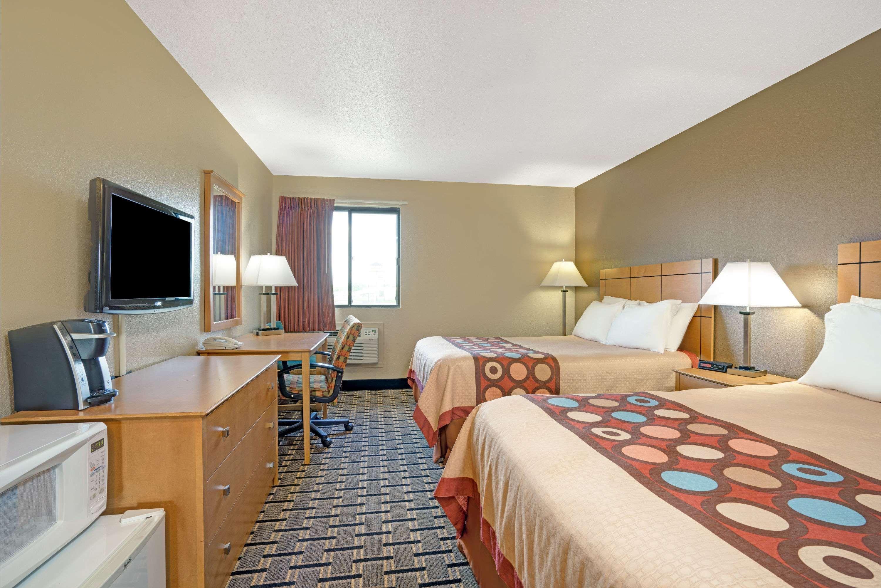 Hotel Super 8 By Wyndham Melrose Zewnętrze zdjęcie