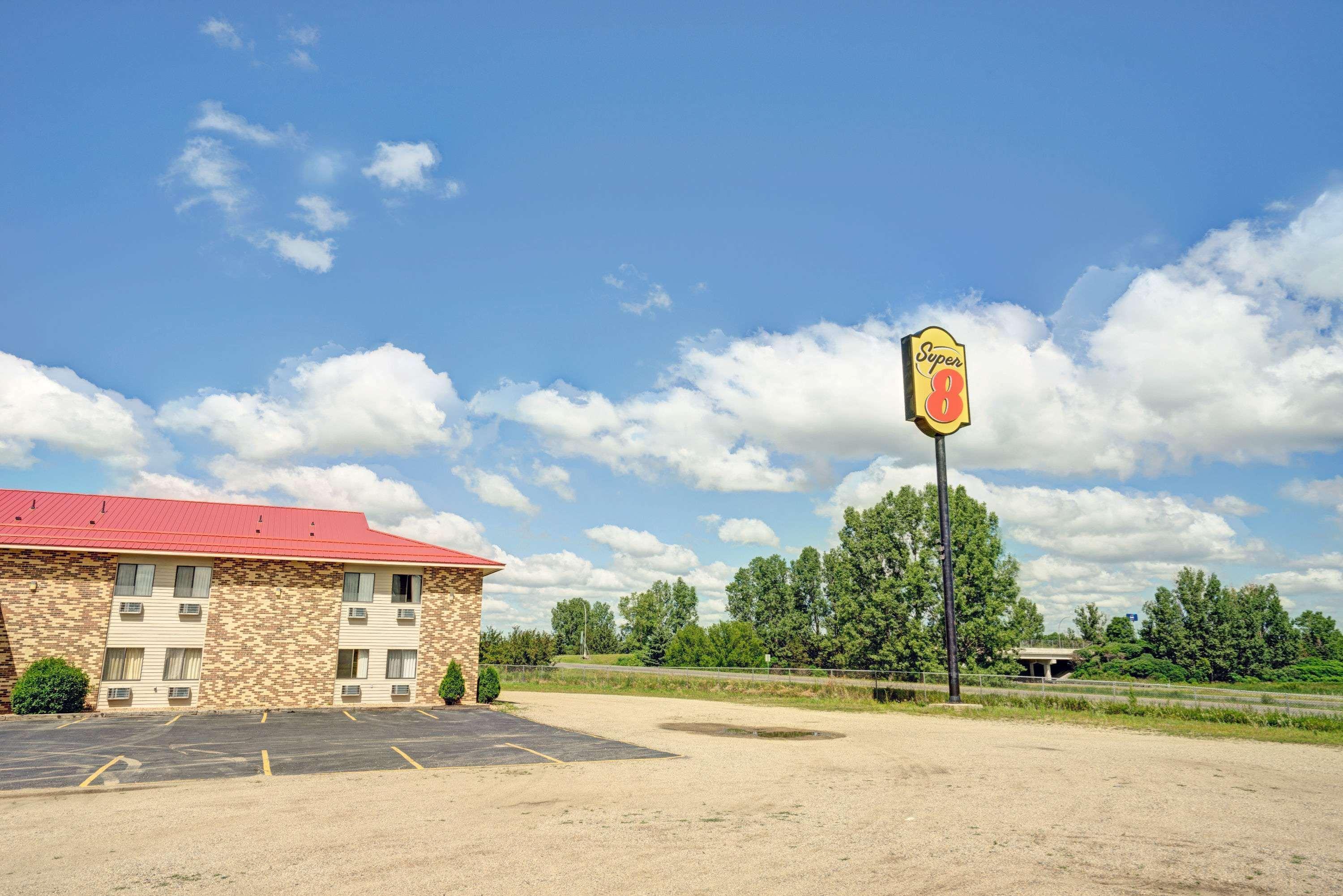 Hotel Super 8 By Wyndham Melrose Zewnętrze zdjęcie